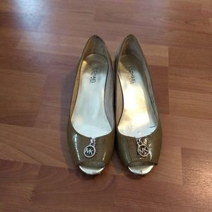 Michael Kors Berkeley Demi Wedge Dune 7M